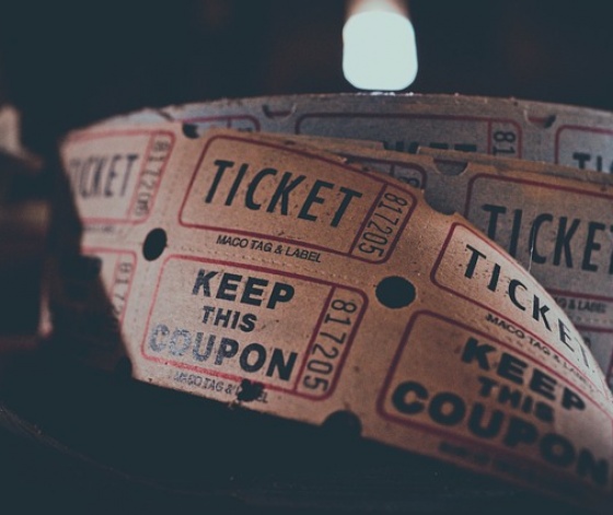 Rouleau d'anciens tickets de cinéma anglais