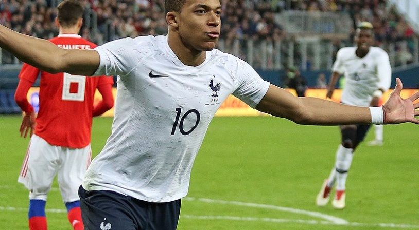 Kylian_Mbappe_coupe-du-monde-2018.jpg Kylian_Mbappe_coupe-du-monde-2018.