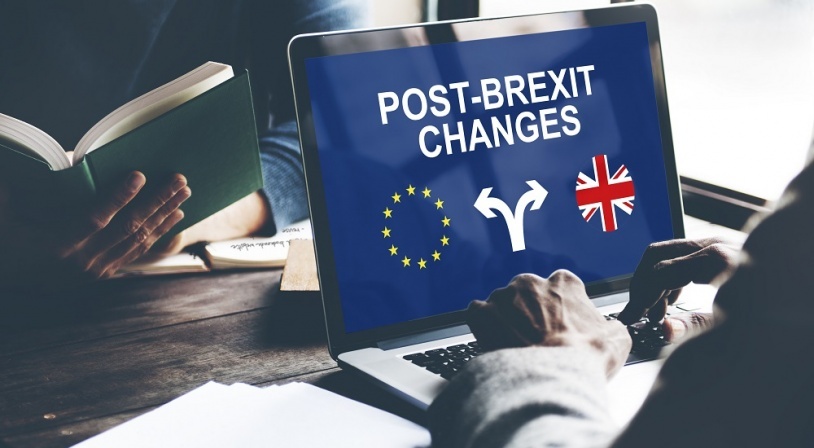 Conséquences post Brexit Ordinateur d'étudiant représentant les changements après Brexit
