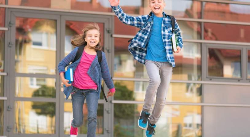 enfants-sortant-cours-de-langue.jpg enfants-sortant-cours-de-langue.