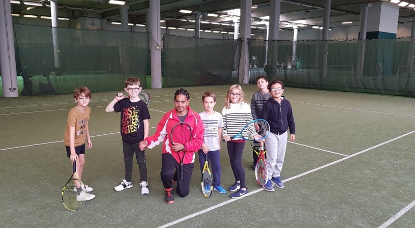 Enfants participant à un stage Tennis Action