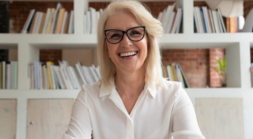 Stagiaire cours de langue plus de 50 ans Retraitée participant à un séjour linguistique