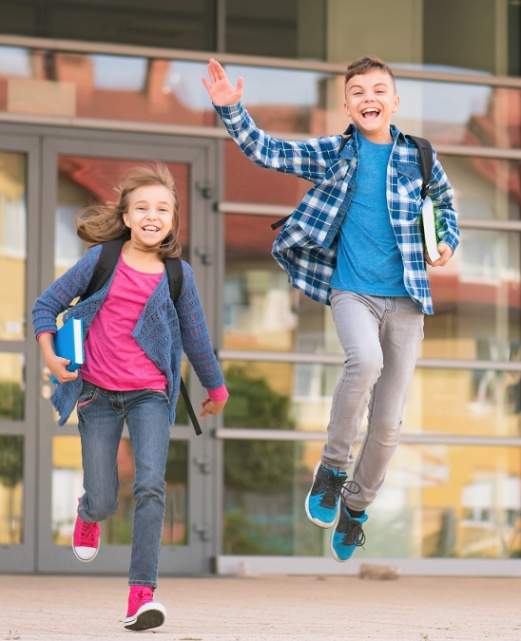 enfants-sortant-cours-de-langue.jpg enfants-sortant-cours-de-langue.
